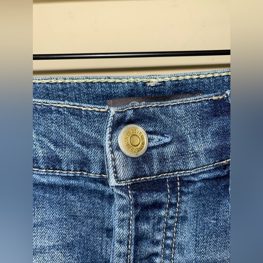 Level99 Jeans Size 27 View 4